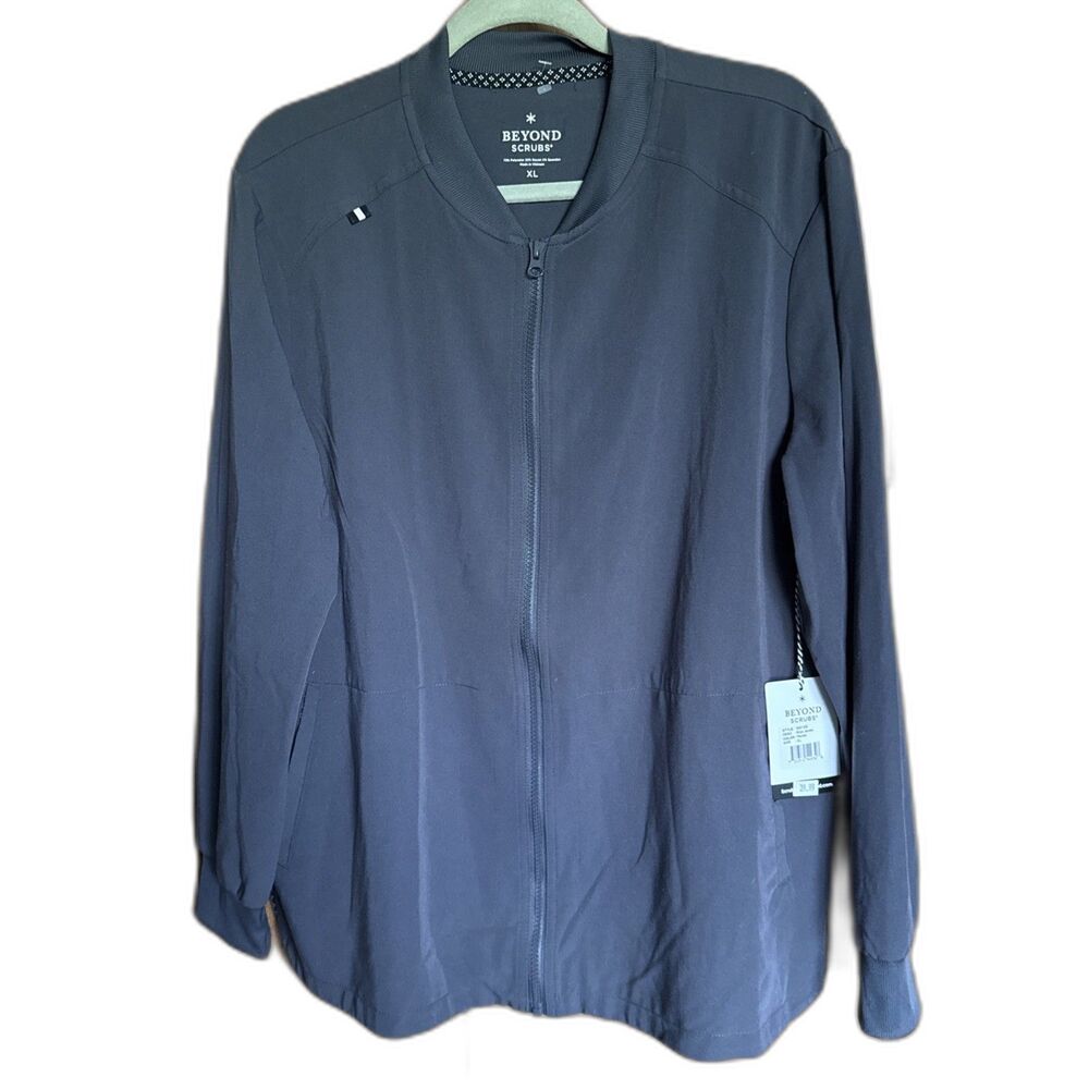New Beyond Scrubs Bliss Womens XL Pockets Full Zip Scrub Jacket Gray